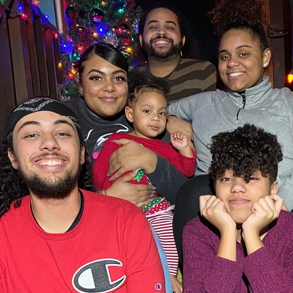 Meet your Posher, Karaya - Picture 2 of 3